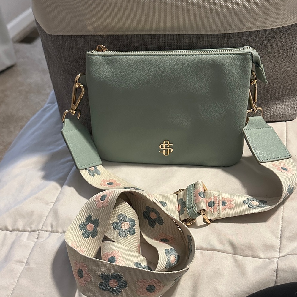 Elegant Mint Crossbody Bag with Floral Strap